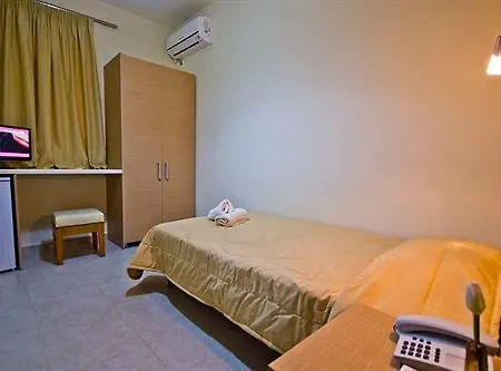Rhodes 2*